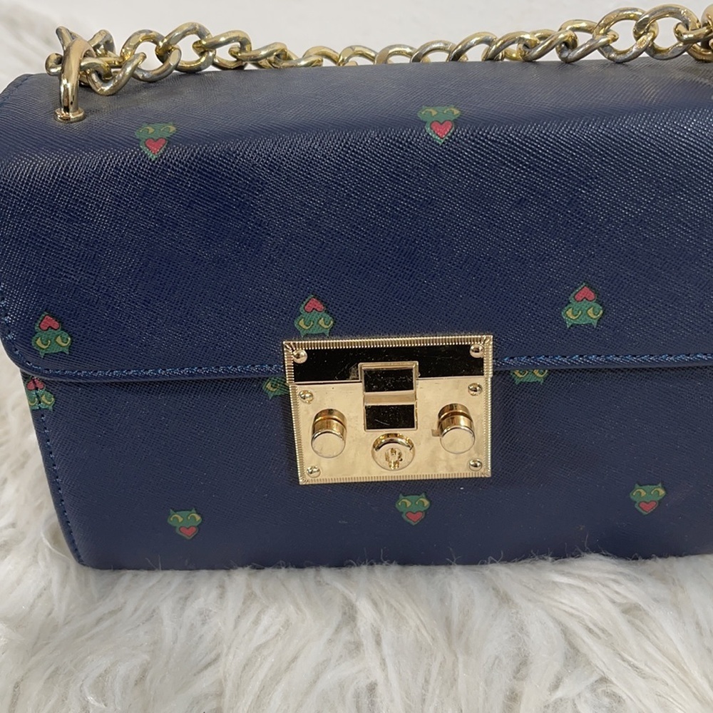 Idea Win Korean Design Bag With Push Lock Closure - Picture 3 of 11